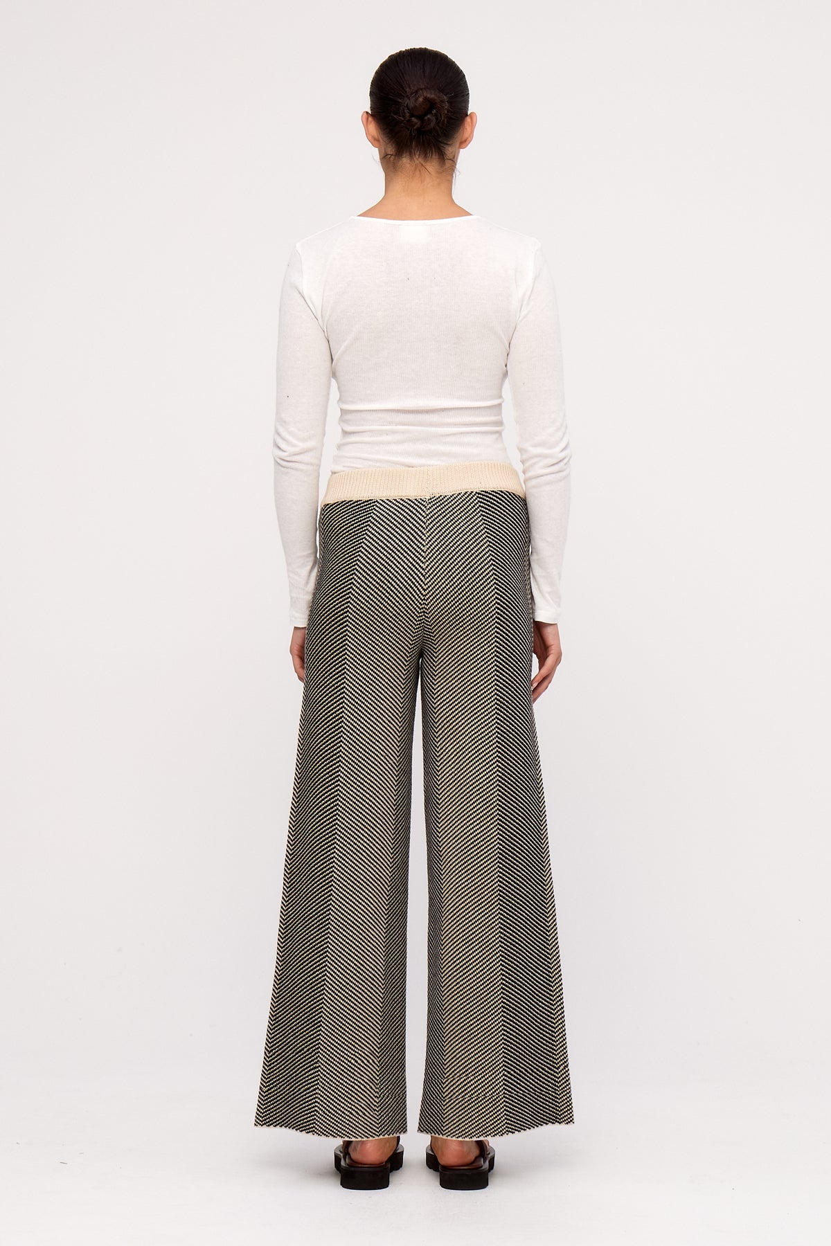 Black Herringbone Knit Pant