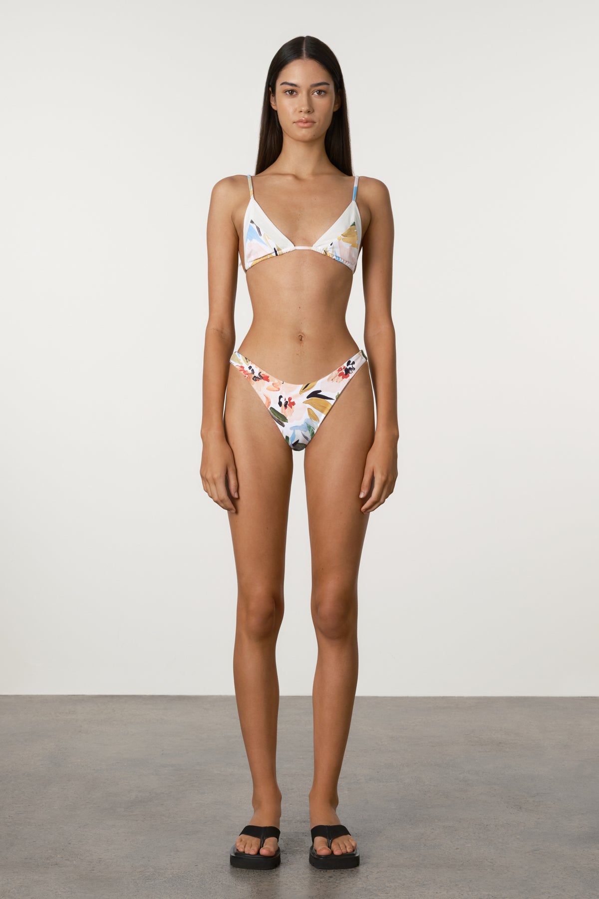 Summer Floral Curve Brief