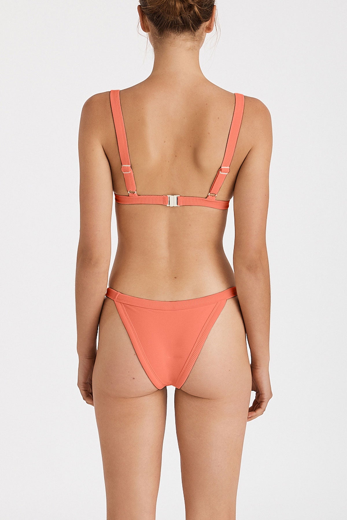 Signature Harness Brief - Papaya