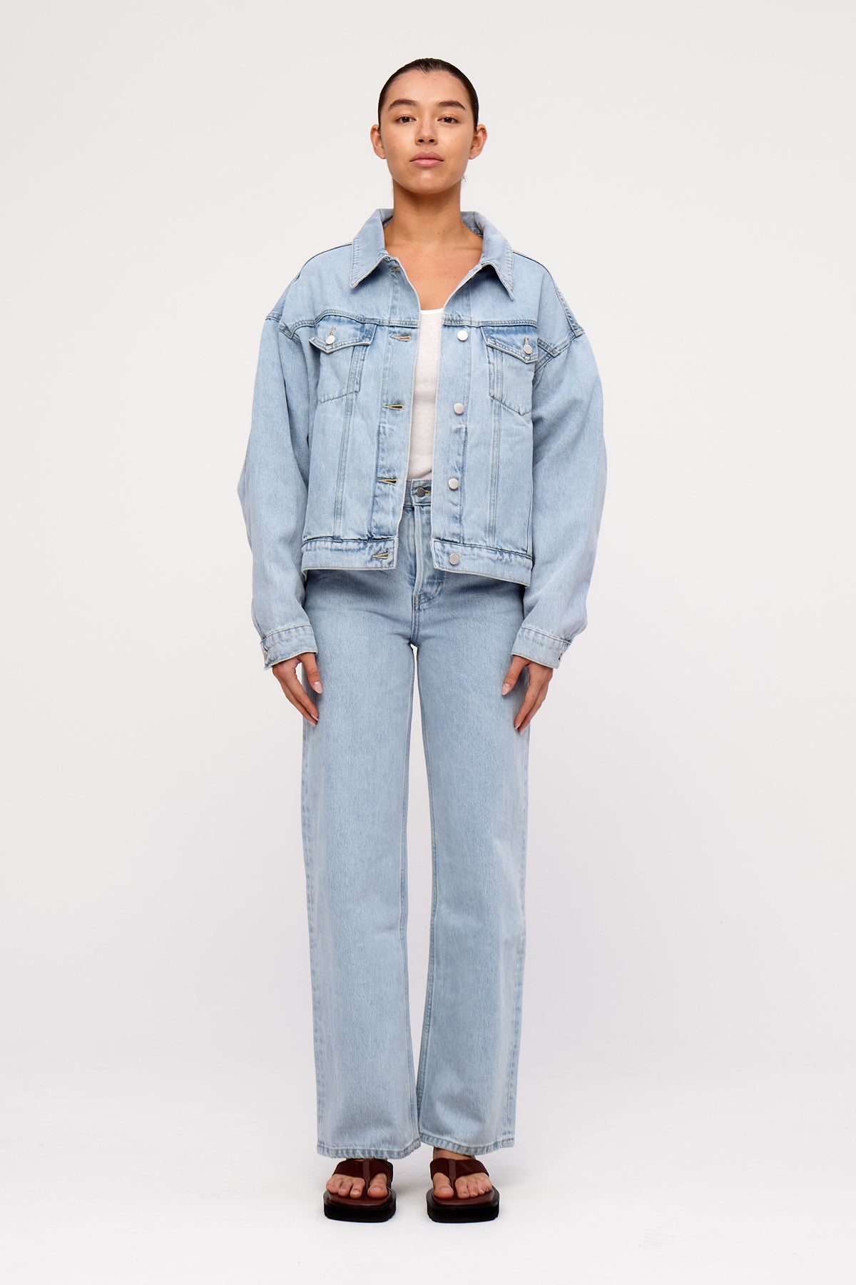 Mid Rise Jean - Light Wash