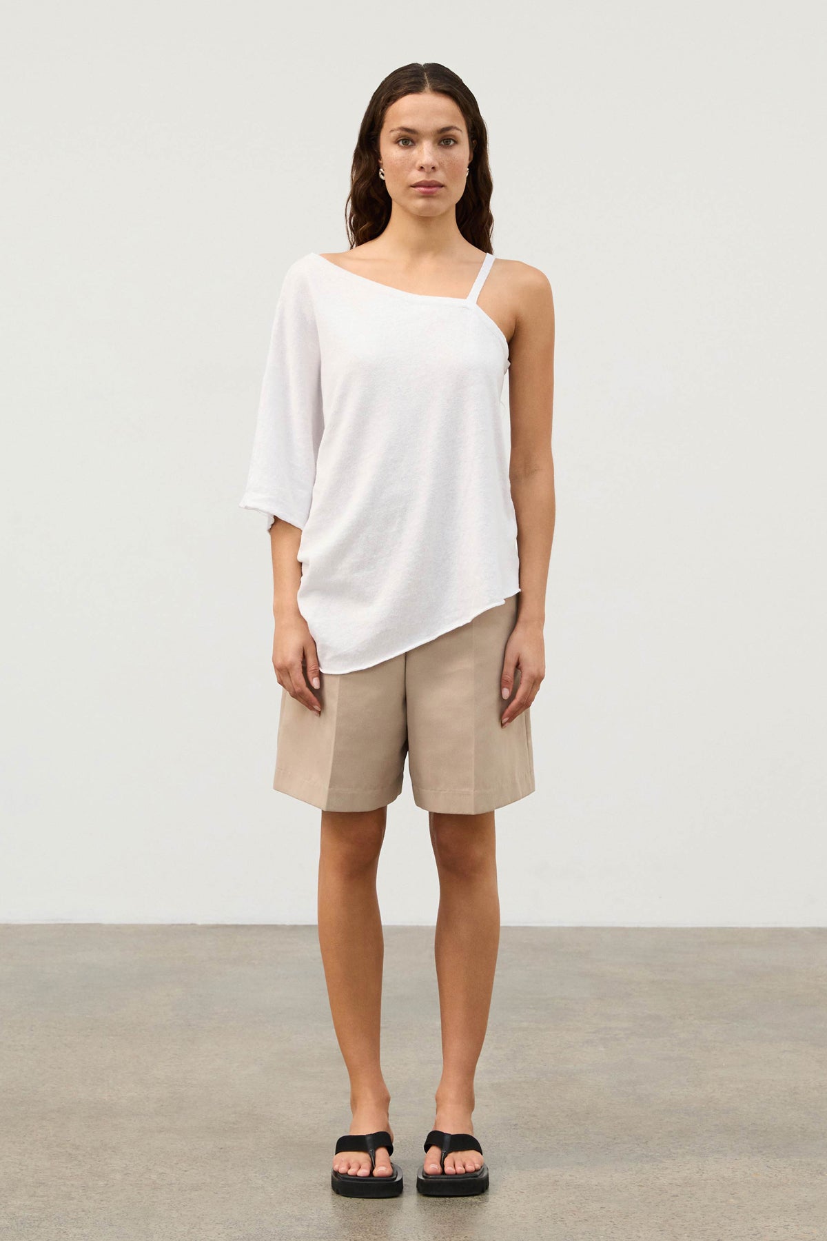 Recycled Tailored Short - Natural