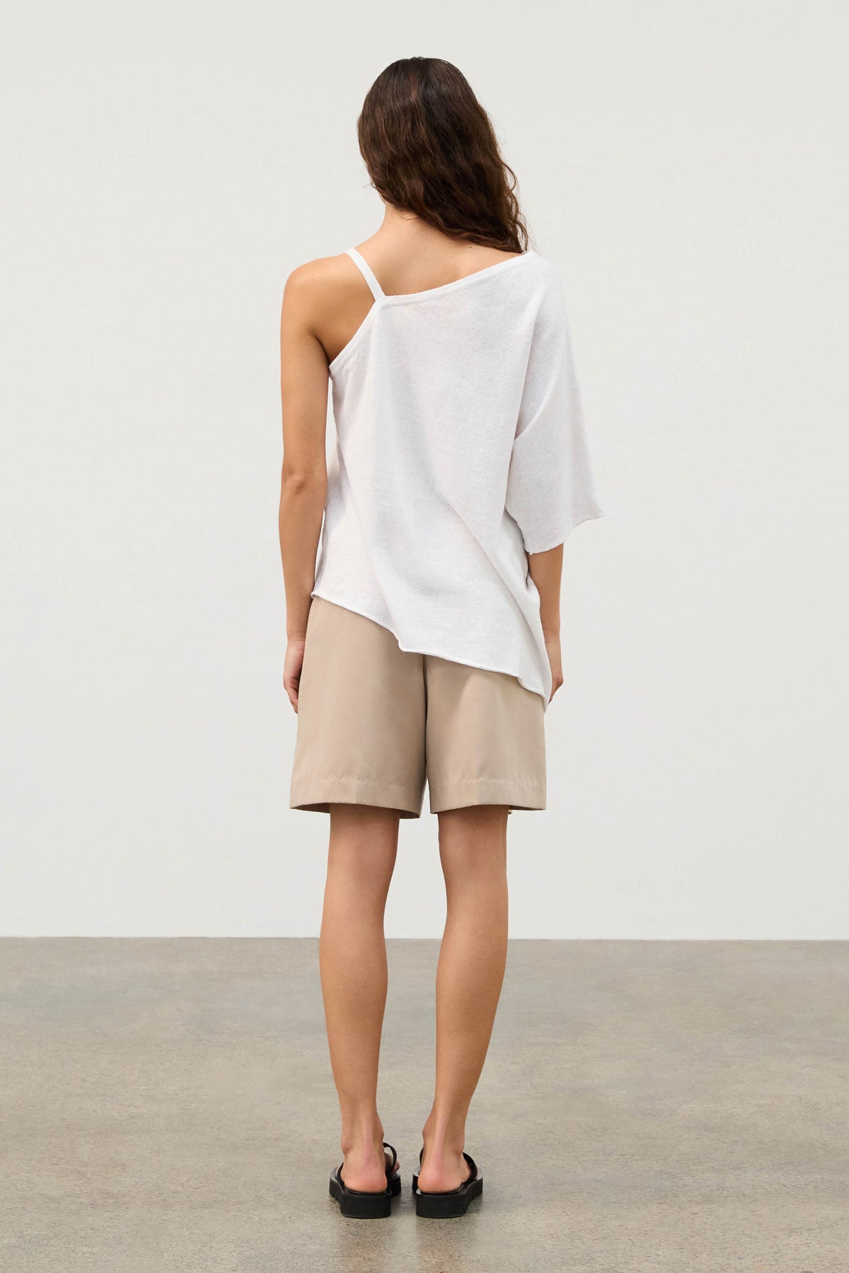 Recycled Tailored Short - Natural