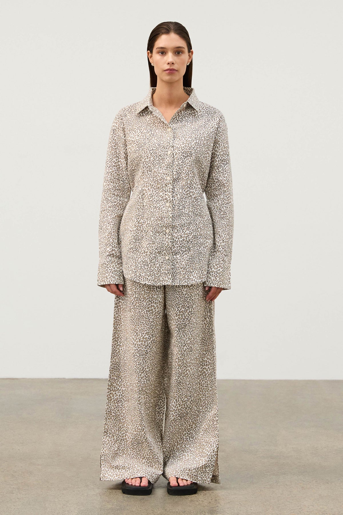 Micro Leopard Hemp Blend Tie Shirt