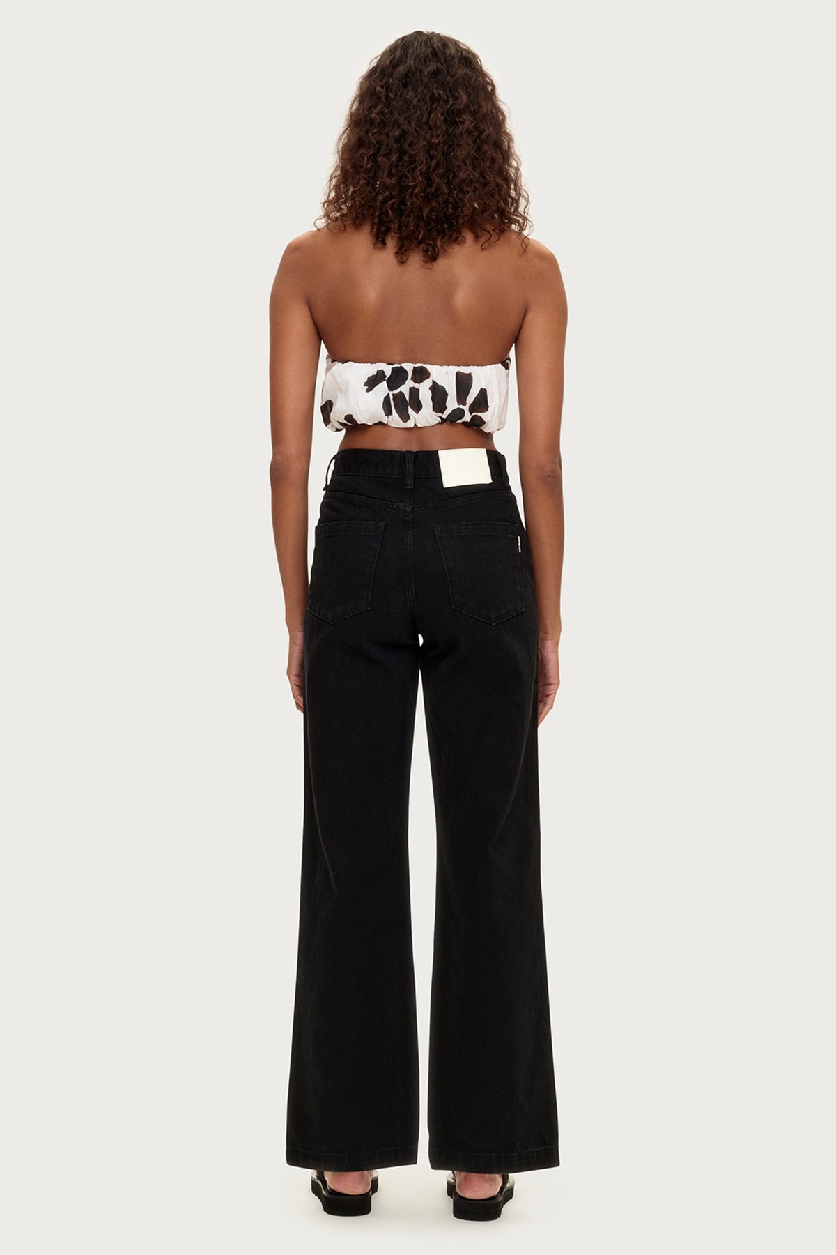 Mid Rise Jean - Black