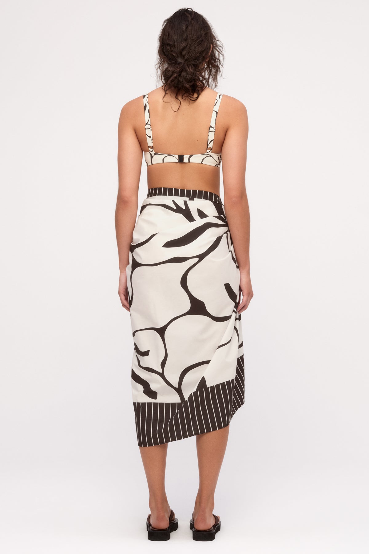 Cotton Sarong - Cream Flower
