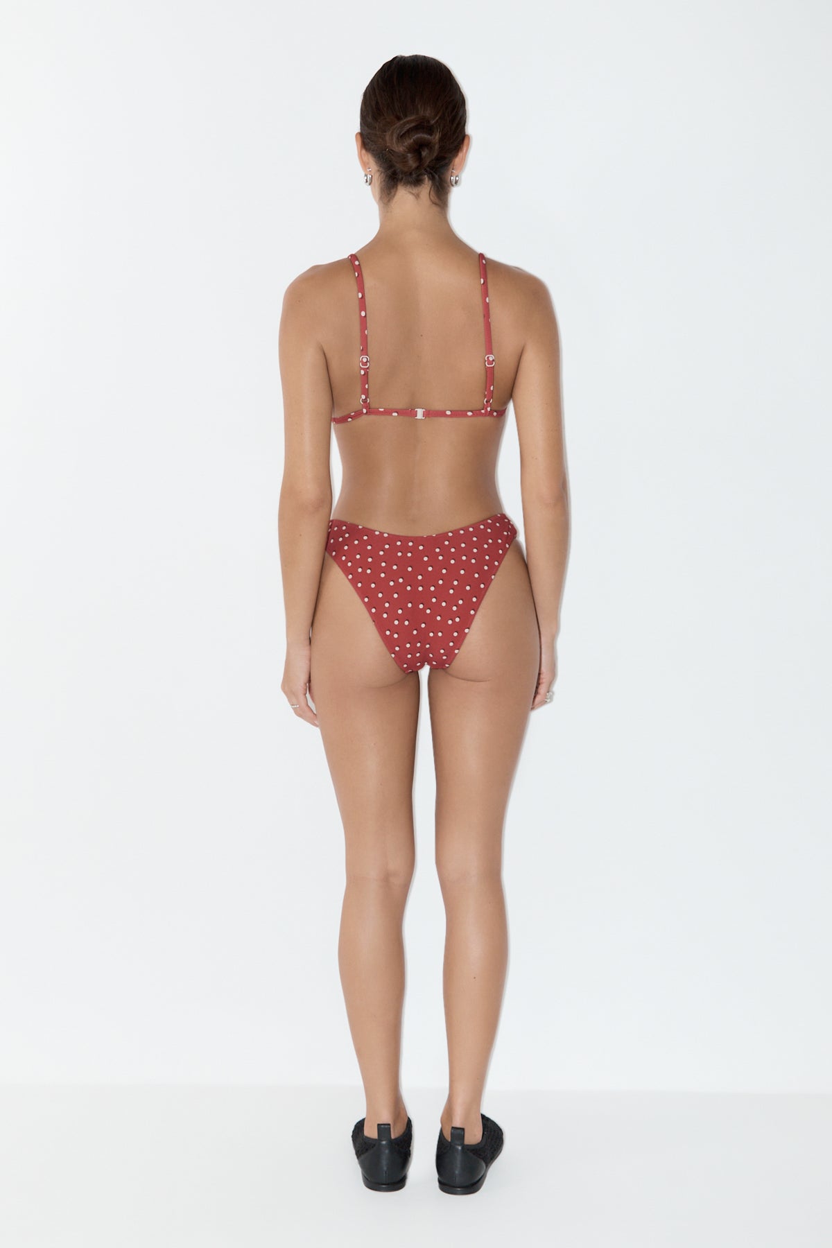Curve Brief - Red Spot