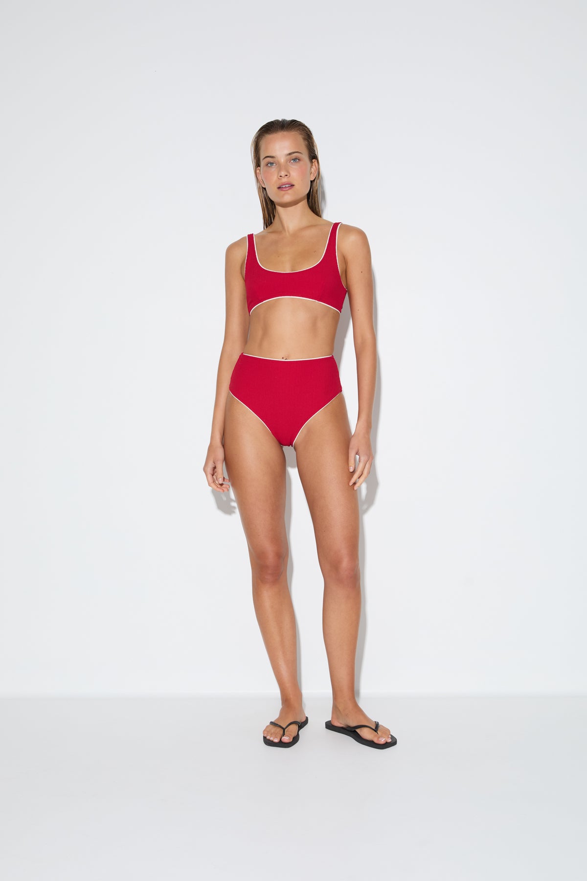 Crinkle Scoop Bralette Top - Cherry Red